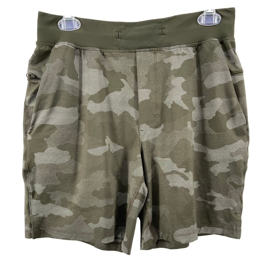 Lululemon Shorts Womens Sz M Camo Print Athletic Olive Green Pocketed Workout